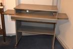 computertafel merk "shneider", Huis en Inrichting, Bureaus, Ophalen of Verzenden, Zo goed als nieuw, Bureau