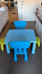 Tafeltje voor kleuters/ peuters met 2 stoeltjes + 2 krukjes, Kinderen en Baby's, Ophalen, Gebruikt, Tafel(s) en Stoel(en)