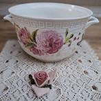 Brocante terrine met roze rozen, vlinders, leuk als bloempot, Tuin en Terras, Overige materialen, Rond, Binnen, Ophalen of Verzenden