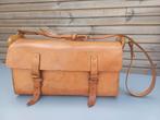Vintage leren schoudertas, Ophalen