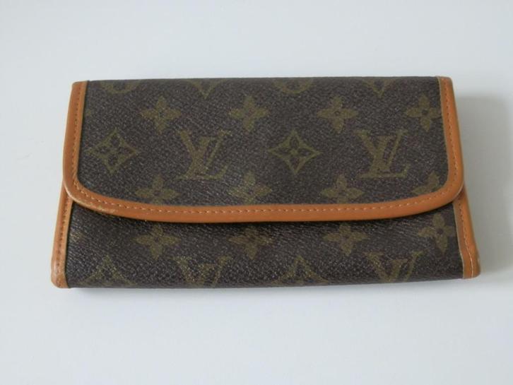 Louis Vuitton portemonnee. Leer., Handtassen en Accessoires, Portemonnees, Zo goed als nieuw, Overige merken, Overige kleuren