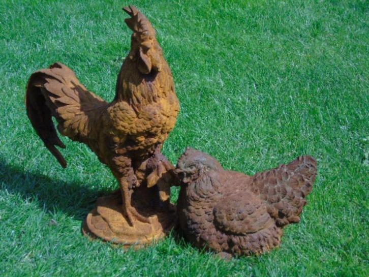 Een haan en zijn kip gemaakt van roestig gietijzer, het kopp, Tuin en Terras, Tuinwanddecoratie, Nieuw, Ophalen