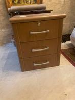 Nachtkastje / kastje, Ophalen, Gebruikt