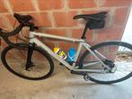 Koersfiets triban rc120, Fietsen en Brommers, Ophalen, Zo goed als nieuw