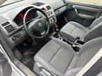 VW Touran 1.9 TDI - 105 PK - 95.000 KM - 2010 / 5 zit -1eig, Auto's, Monovolume, Zwart, Bedrijf, Parkeersensor