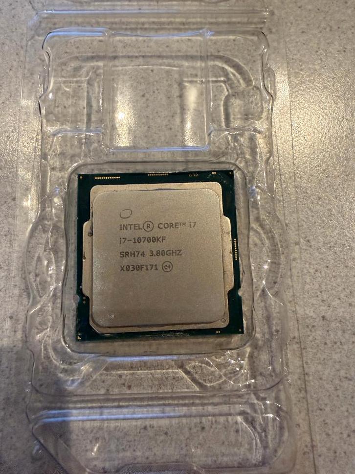Intel I7-10700KF  socket 1200, Informatique & Logiciels, Processeurs, Comme neuf, 8-core, 4 Ghz ou plus, Enlèvement ou Envoi
