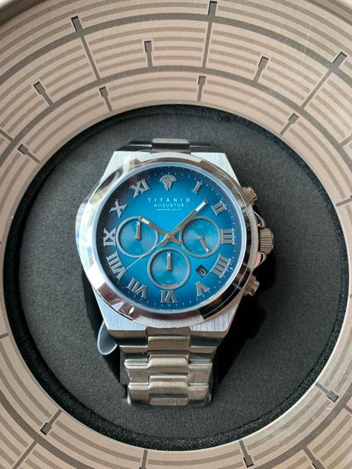 Titanio Augustus Herenhorloge. NIEUW + NOG IN VERPAKKING, Handtassen en Accessoires, Horloges | Heren, Nieuw, Polshorloge, Overige merken