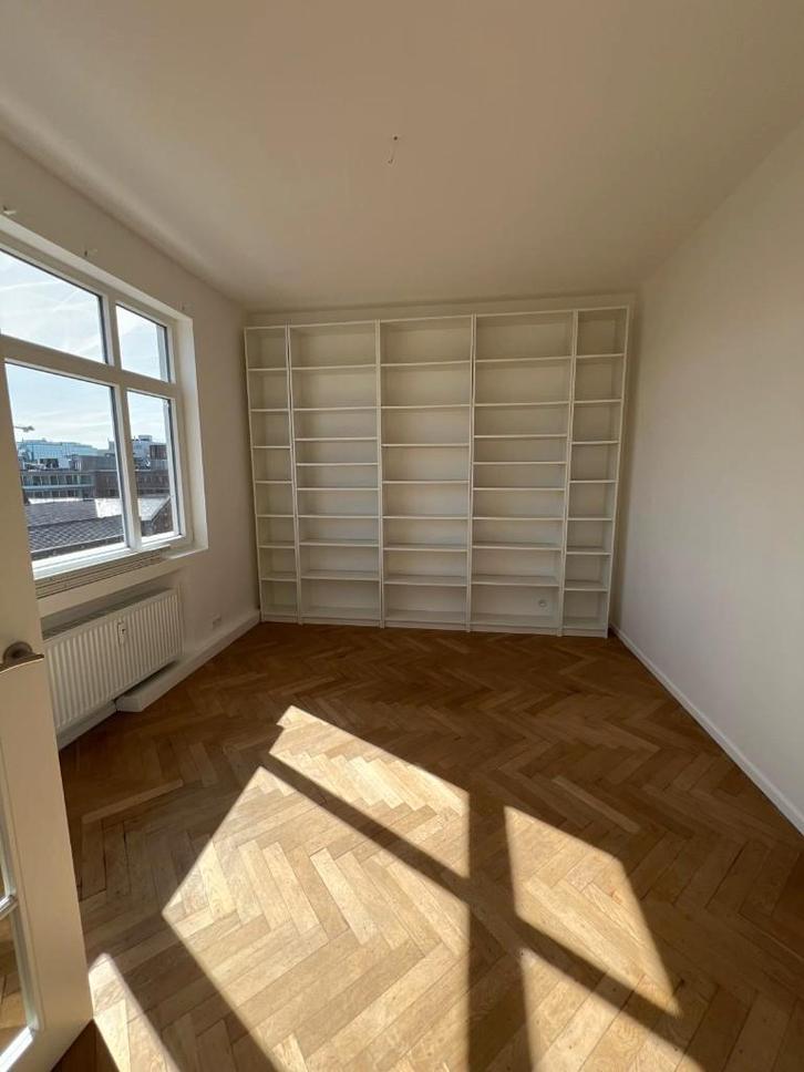 Ikea BILLY white bookshelf wall 240x28x272 cm, Huis en Inrichting, Kasten | Boekenkasten, Gebruikt, 200 cm of meer, 200 cm of meer