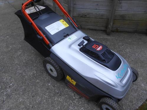 Tondeuse Auto-Tractée KUBOTA 5CV, Tuin en Terras, Grasmaaiers, Zo goed als nieuw, Benzine-grasmaaier, 40 t/m 49 cm, Cirkelmaaier