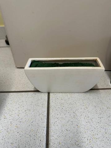 Bloempotten beschikbaar voor biedingen