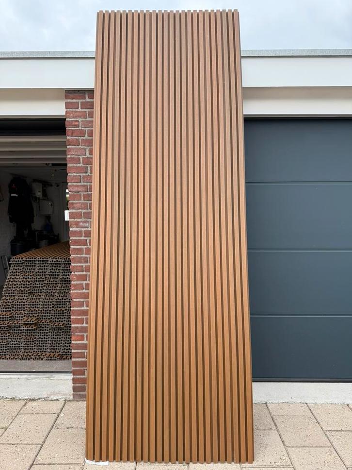 MAGAZIJNOPRUIMING!!! Composiet gevelbekleding Teak OP=OP, Doe-het-zelf en Bouw, Platen en Panelen, Nieuw, Overige materialen, 20 tot 50 mm