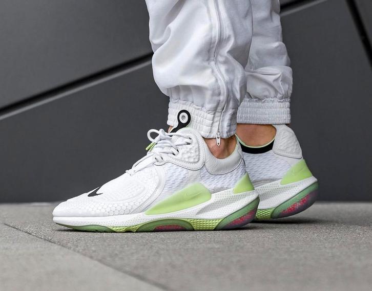 NIEUW Nike Joyride CC3 Setter new sport sneakers wit 47.5 !, Kleding | Heren, Schoenen, Nieuw, Sneakers, Wit, Ophalen of Verzenden