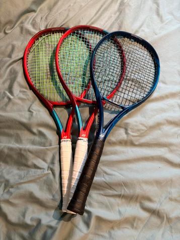 Yonex tennisracket vcore 100 en ezone 100 beschikbaar voor biedingen