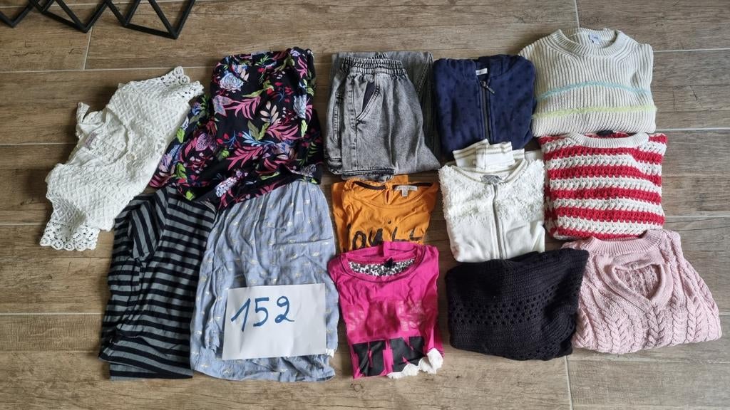 Partij meisjeskledij 13stuks 11-12jaar maat 152, Kinderen en Baby's, Kinderkleding | Kinder-kledingpakketten, Maat 152, Ophalen