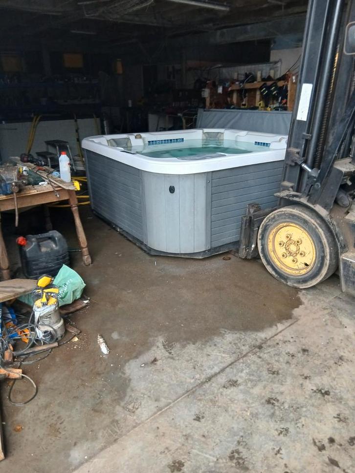 Jacuzzi gratis geleverd geplaatst, Tuin en Terras, Zwembad-toebehoren, Verzenden