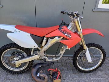 Honda cr 250 rijwiel gedeelte tweetakt crossmotor bj 2005 beschikbaar voor biedingen