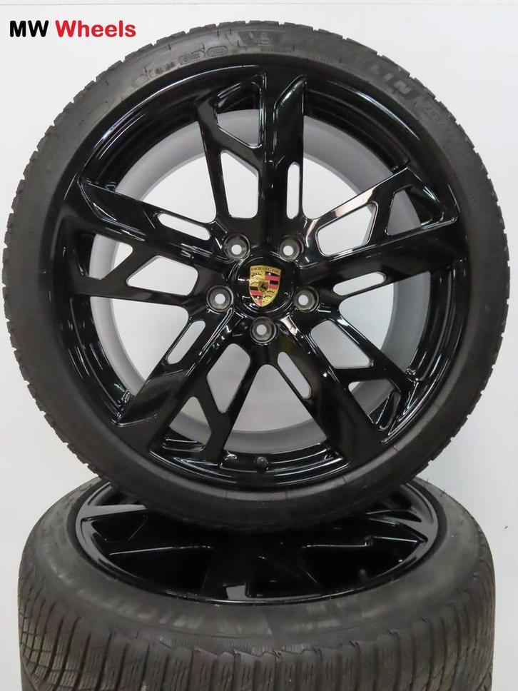 Originele Porsche Taycan 21 inch velgen Cross T winterbanden, Auto-onderdelen, Banden en Velgen, Banden en Velgen, Winterbanden