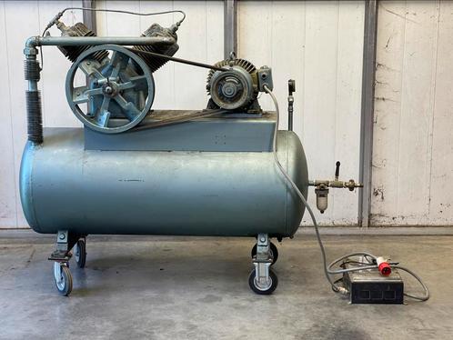 Oerdegelijke industriële compressor 3-fasig, Zakelijke goederen, Machines en Bouw | Industrie en Techniek, Ophalen