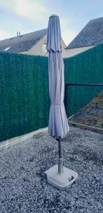 Lichtgrijze parasol + voet, Tuin en Terras, Parasols, Ophalen, Gebruikt, Stokparasol