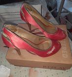 Replay pump, Kleding | Dames, Pumps, Replay, Ophalen of Verzenden, Zo goed als nieuw
