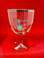Bierglas St Idesbalt op voet, Verzamelen, Glas en Drinkglazen, Ophalen of Verzenden, Zo goed als nieuw, Bierglas