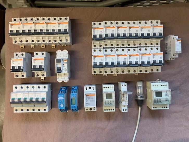Oude (werkende) elektrische componenten, Doe-het-zelf en Bouw, Elektriciteit en Kabels, Gebruikt, Overige typen, Ophalen