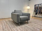 TBE Leolux Bellice fauteuil gris bleu – PN: 3.250€, 75 à 100 cm, Enlèvement ou Envoi, Zitstoel Design Fauteuil, Comme neuf
