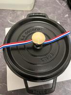 Vendre Cocotte en fonte STAUB neuve, Nieuw, Kookpan of Snelkookpan, Inductieplaat
