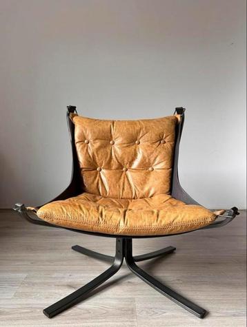 Falcon Vatne Møbler Armchair design by Sigurd Ressell beschikbaar voor biedingen