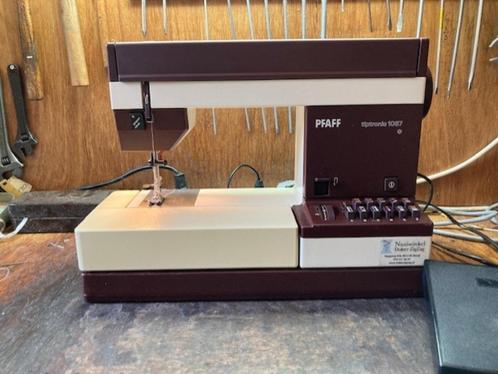 Pfaff Tiptronic 1067 naaimachine, Hobby en Vrije tijd, Naaimachines en Toebehoren, Gebruikt, Naaimachine, Pfaff, Ophalen
