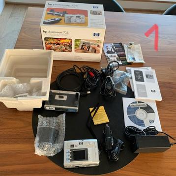 Retro vintage In nieuwe staat 2 digitale camera's met alle t beschikbaar voor biedingen