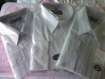 Verschillende shirts met lange mouwen €5 per stuk!!! beschikbaar voor biedingen