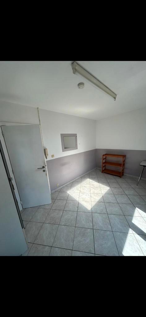 Chambre a louer a Marcinelle avec domiciliation, Immo, Appartementen en Studio's te huur