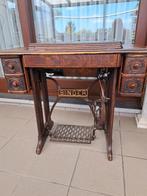 oude singer naaimachine met toebehoren in werkende staat, Antiek en Kunst, Ophalen