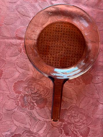 Vintage pan beschikbaar voor biedingen