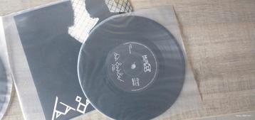 Fad Gadget vinyl beschikbaar voor biedingen