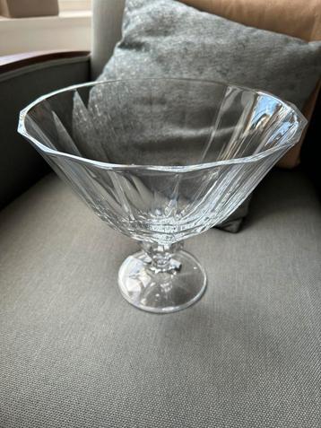 Coupe en cristal de 22 cm de hauteur  beschikbaar voor biedingen