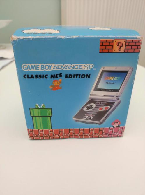 Gameboy Advance SP Classic NES Edition, Games en Spelcomputers, Spelcomputers | Nintendo Game Boy, Zo goed als nieuw, Game Boy Advance SP