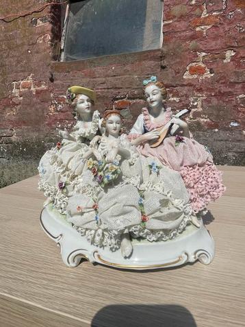 Unterweissbach porseleinen beeld – Drie dames, Rococo beschikbaar voor biedingen
