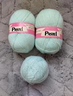 3 bollen 100gr Pastel - lichtblauw, 100% acryl, Verzenden, Zo goed als nieuw, Breien, Wol of Garen