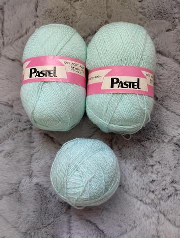 3 bollen 100gr Pastel - lichtblauw, 100% acryl beschikbaar voor biedingen