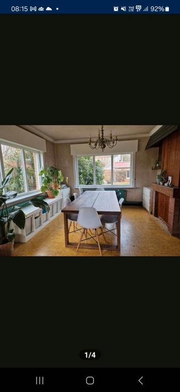 Eettafel ikea beschikbaar voor biedingen