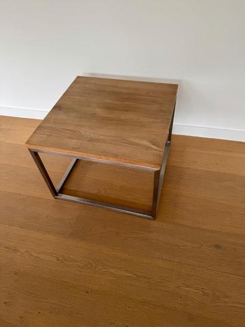 Salontafeltje teak beschikbaar voor biedingen