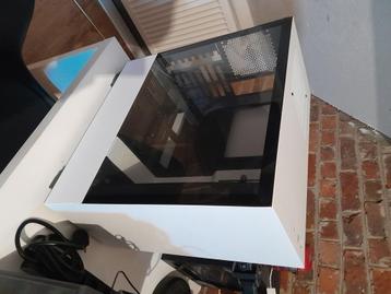 Pc behuizing beschikbaar voor biedingen