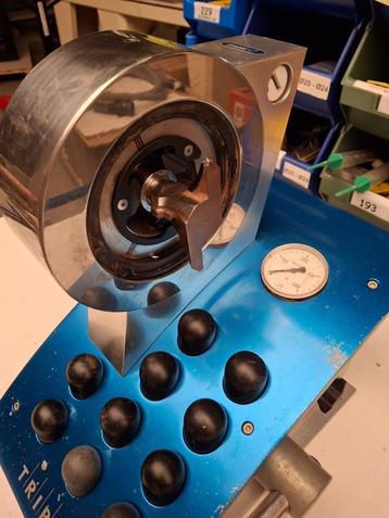 CNC gereedschapsopspanner TRIBOS beschikbaar voor biedingen