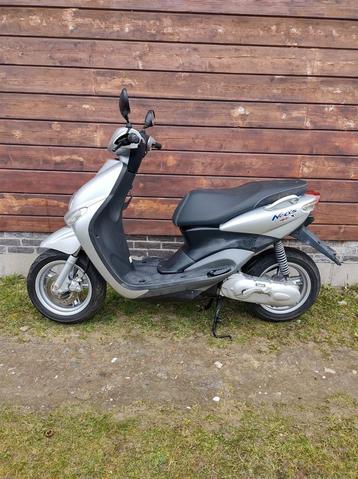 Neos B Klasse  2 tackt, Fietsen en Brommers, Ophalen, Gebruikt