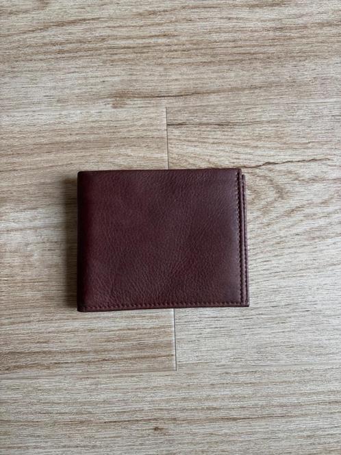 Portemonnee, Handtassen en Accessoires, Portemonnees, Nieuw, Overige merken, Bruin, Leder, Met knipsluiting, Ophalen of Verzenden