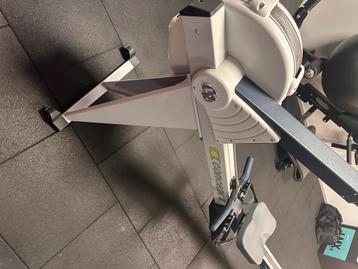 Concept 2 pm5 roeitrainer beschikbaar voor biedingen
