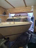 1981 BEKRO Triara motorboot (+ aanhangwagen + motor), Watersport en Boten, Ophalen, Diesel, Zo goed als nieuw, Polyester