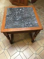 Antieke massief houten vierkante tafel met marmeren blad, Ophalen